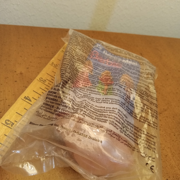 Butterfly Barbie 1995 McDonald's Figurine with Stand - Picture 2 of 6